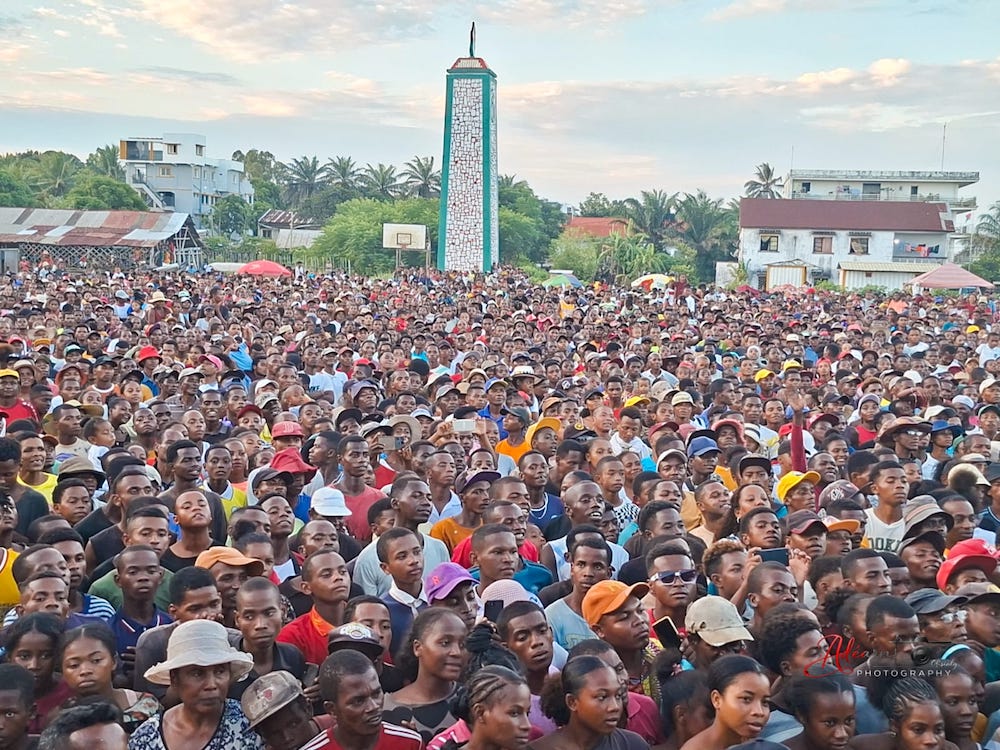 FITOVINANY – Le chef de région accueilli dans une liesse populaire